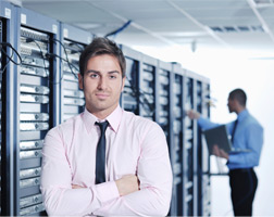 ��(y��ng)��ϵ�y(t��ng)�_�l(f��)